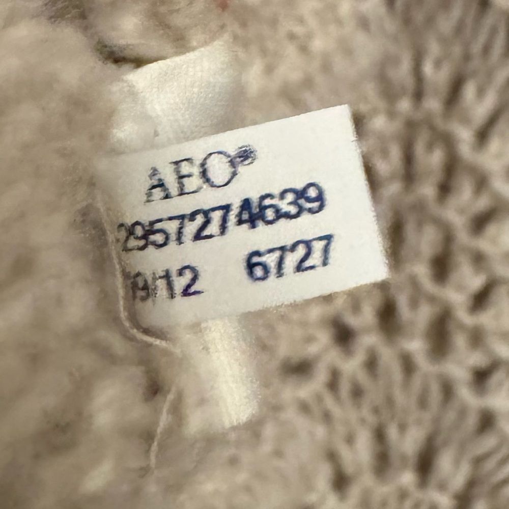 American Eagle Size XSmall Scalloped Wool Blend Knit Sweater - Picture 11 of 11